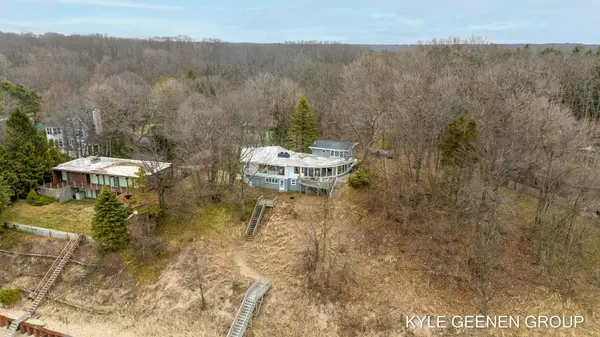 6039 Lakeshore Avenue, West Olive, MI 49460