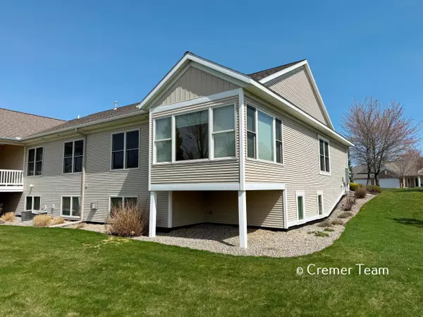 Hudsonville, MI 49426,6028 Elmwood Circle