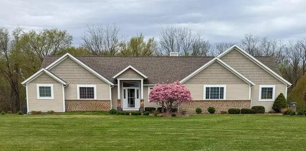 7240 Rivendell farms Road, Lowell, MI 49331