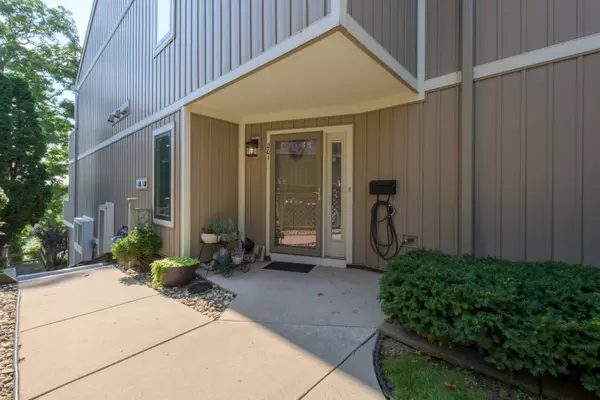 St. Joseph, MI 49085,201 Wayne Street