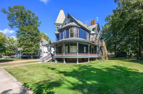 Kalamazoo, MI 49007,324/316 Stuart