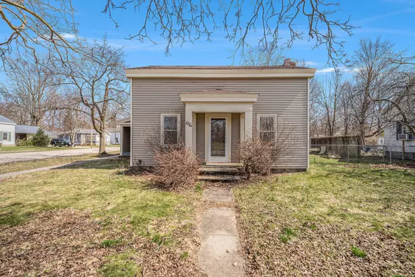 Paw Paw, MI 49079,414 N Niles Street