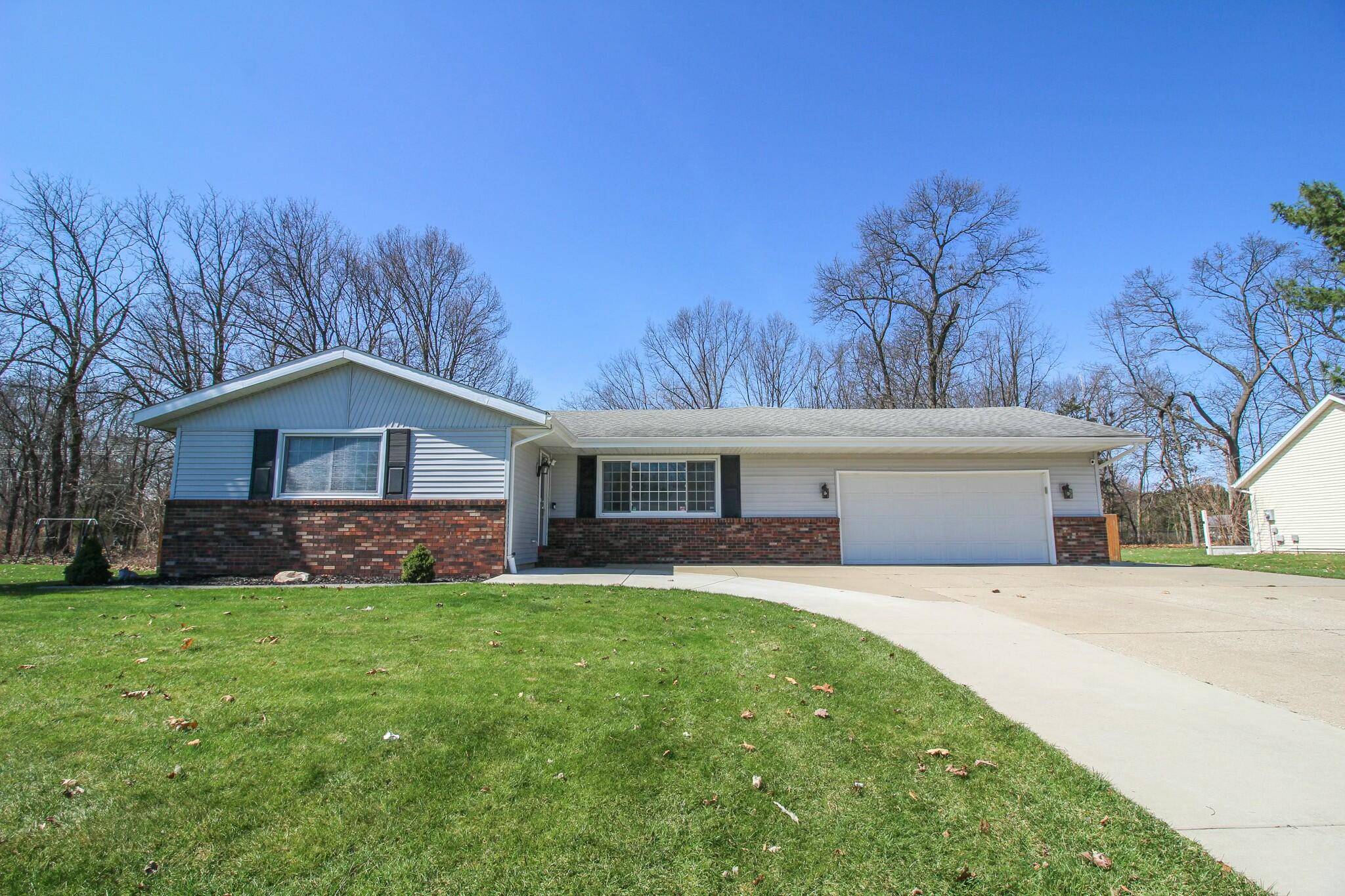 56780 Chippewa Drive, Three Rivers, MI 49093