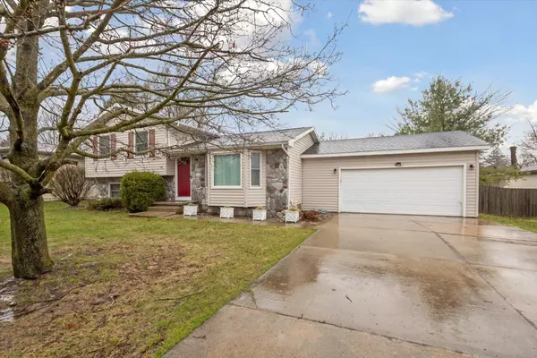 105 Kerry Street, Eaton Rapids, MI 48827