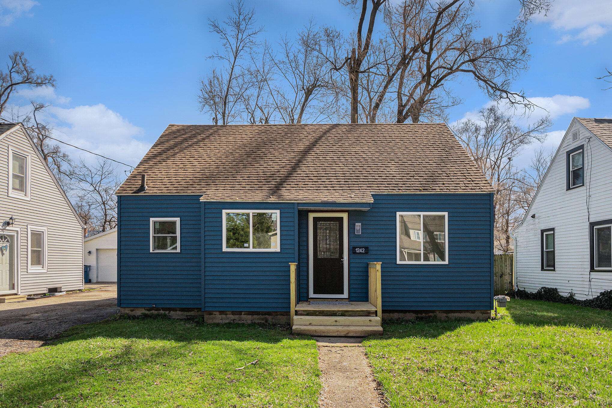 1242 Nassau Street, Kalamazoo, MI 49048