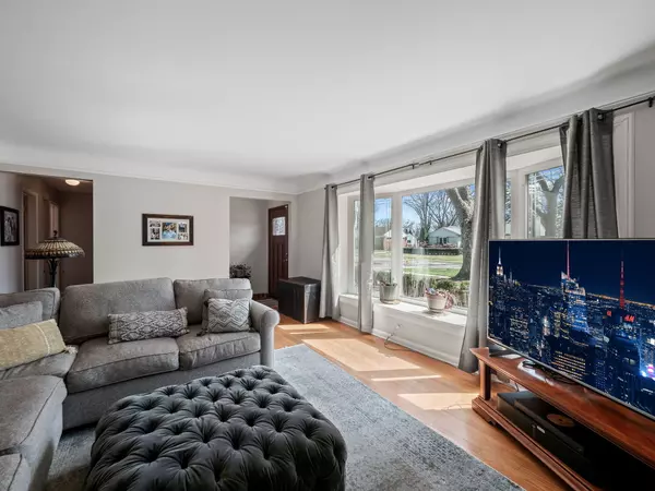 Beverly Hills, MI 48025,17212 Buckingham Avenue