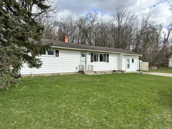 Stockbridge, MI 49285,215 N Center Street