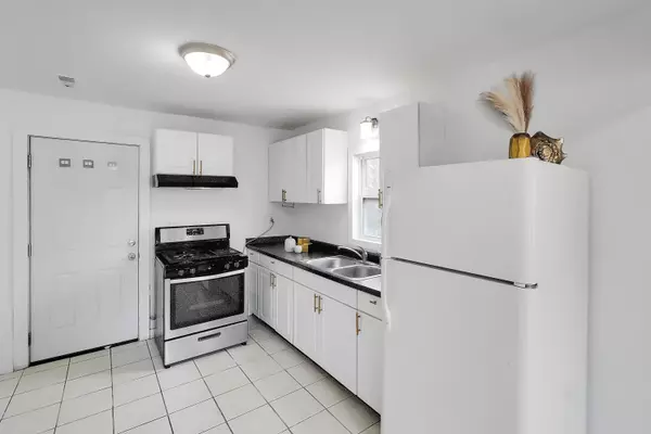 Lansing, MI 48910,1203 Warwick Drive