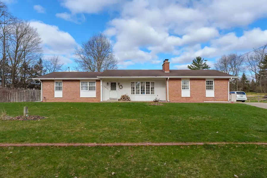 2045 Sandy Cove Drive, Kalamazoo, MI 49048