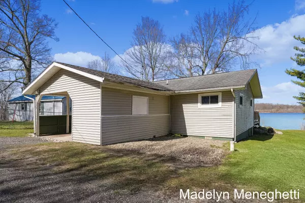 Dowling, MI 49050,305 Clear Lake Drive