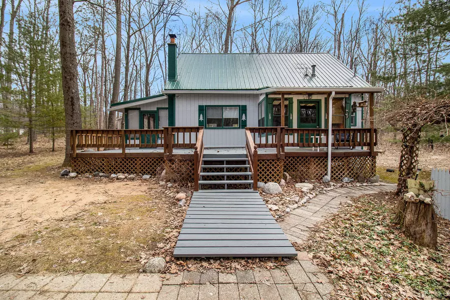 7829 Navajo Trail, Branch, MI 49402