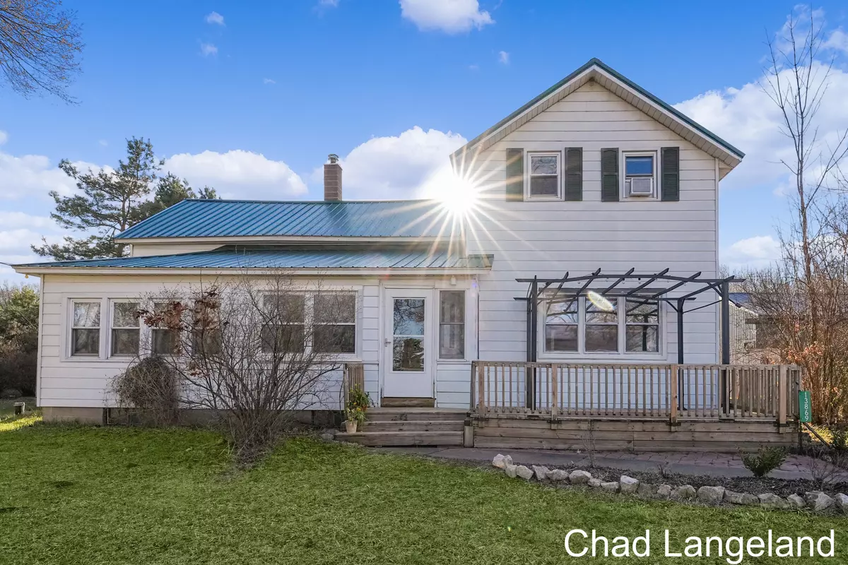 Cedar Springs, MI 49319,13869 NE Pine Lake Avenue