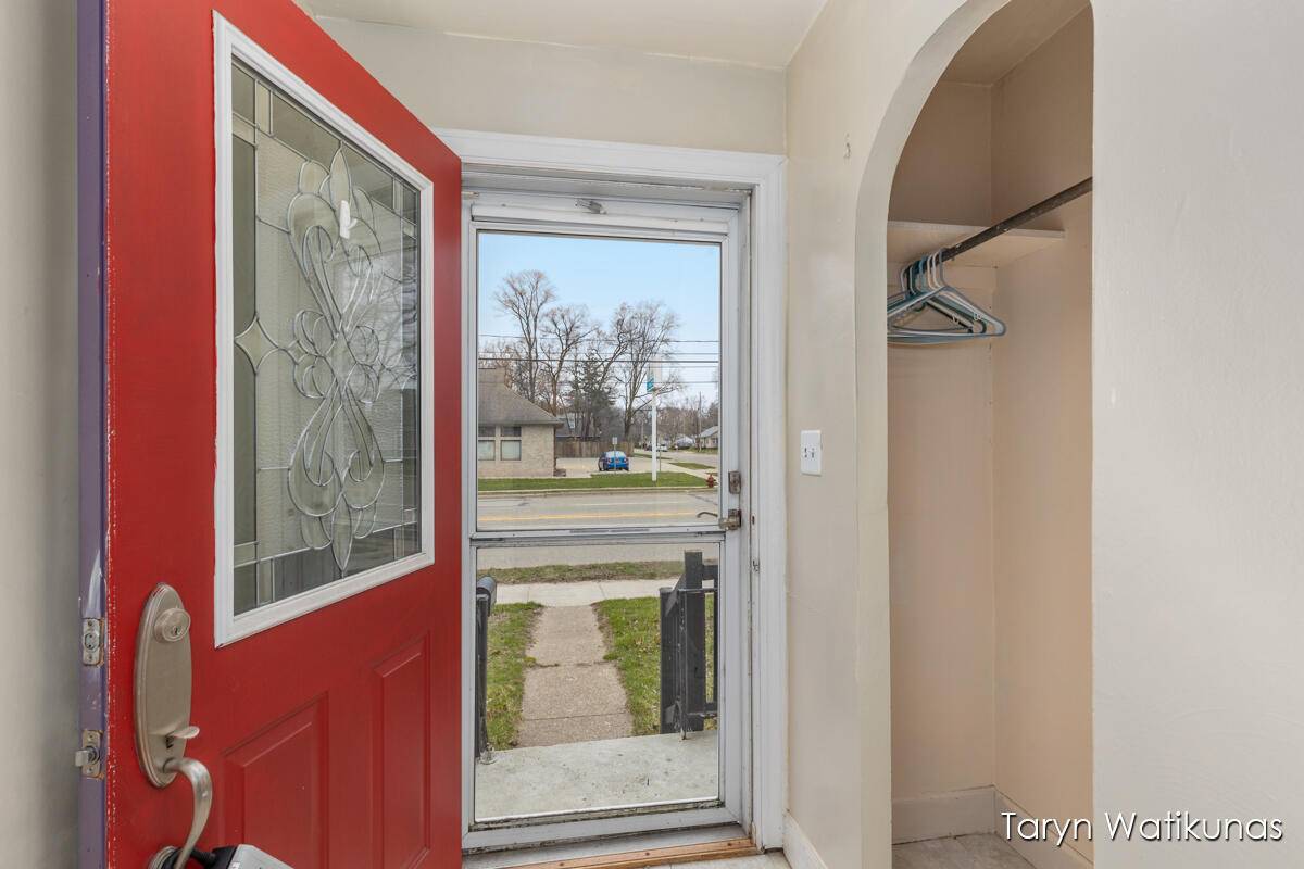 Muskegon, MI 49442,1193 E Apple Avenue