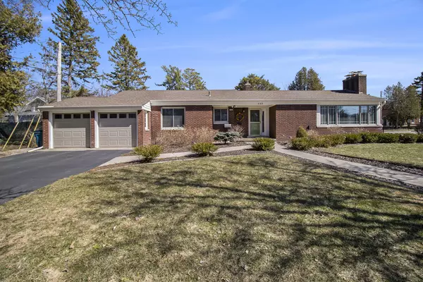 Manistee, MI 49660,433 Elm Street