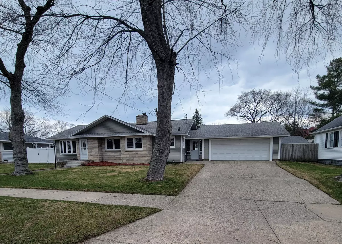 Manistee, MI 49660,340 7th St Street