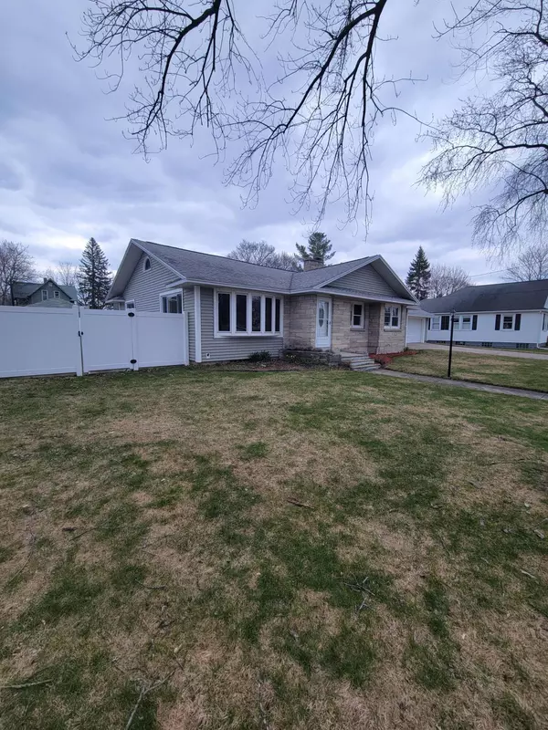 Manistee, MI 49660,340 7th St Street