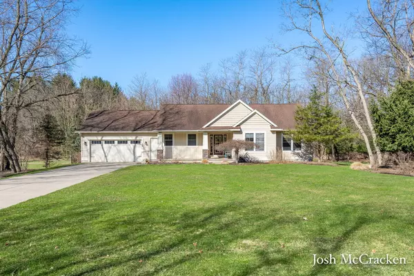 13 Foleys Grade, Lowell, MI 49331