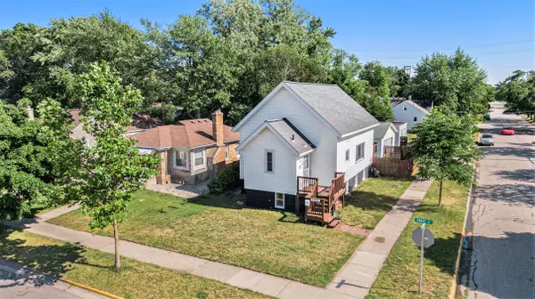 1002 Grant Avenue, Grand Haven, MI 49417