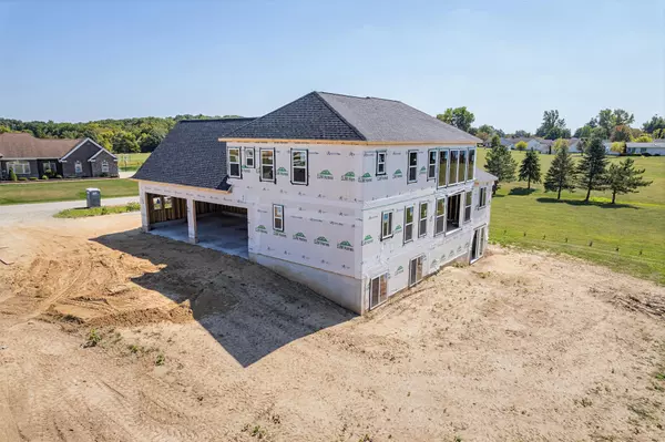 Adrian, MI 49221,4823 Thompson Heights Drive