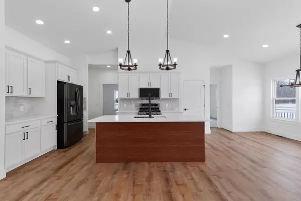Adrian, MI 49221,4909 Schmitz Court