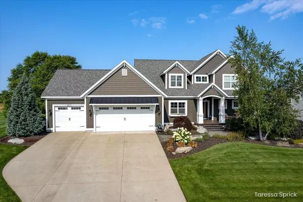 Holland, MI 49424,4523 Grand Point