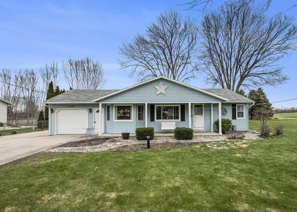 6294 Prairie Avenue, Zeeland, MI 49464