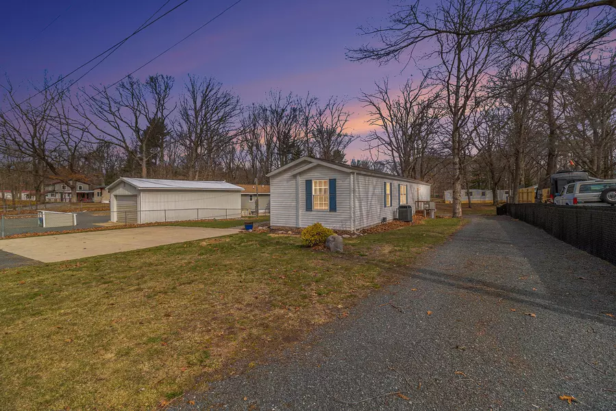 420 N Spencer Road, Mears, MI 49436