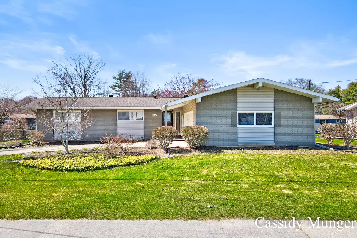 Spring Lake, MI 49456,15489 Howard Street