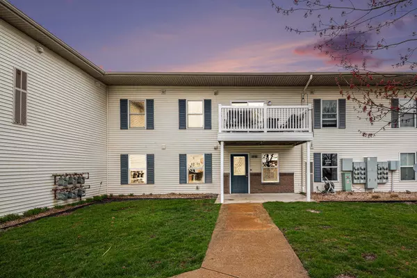 Hudsonville, MI 49426,5668 E Town Drive #6