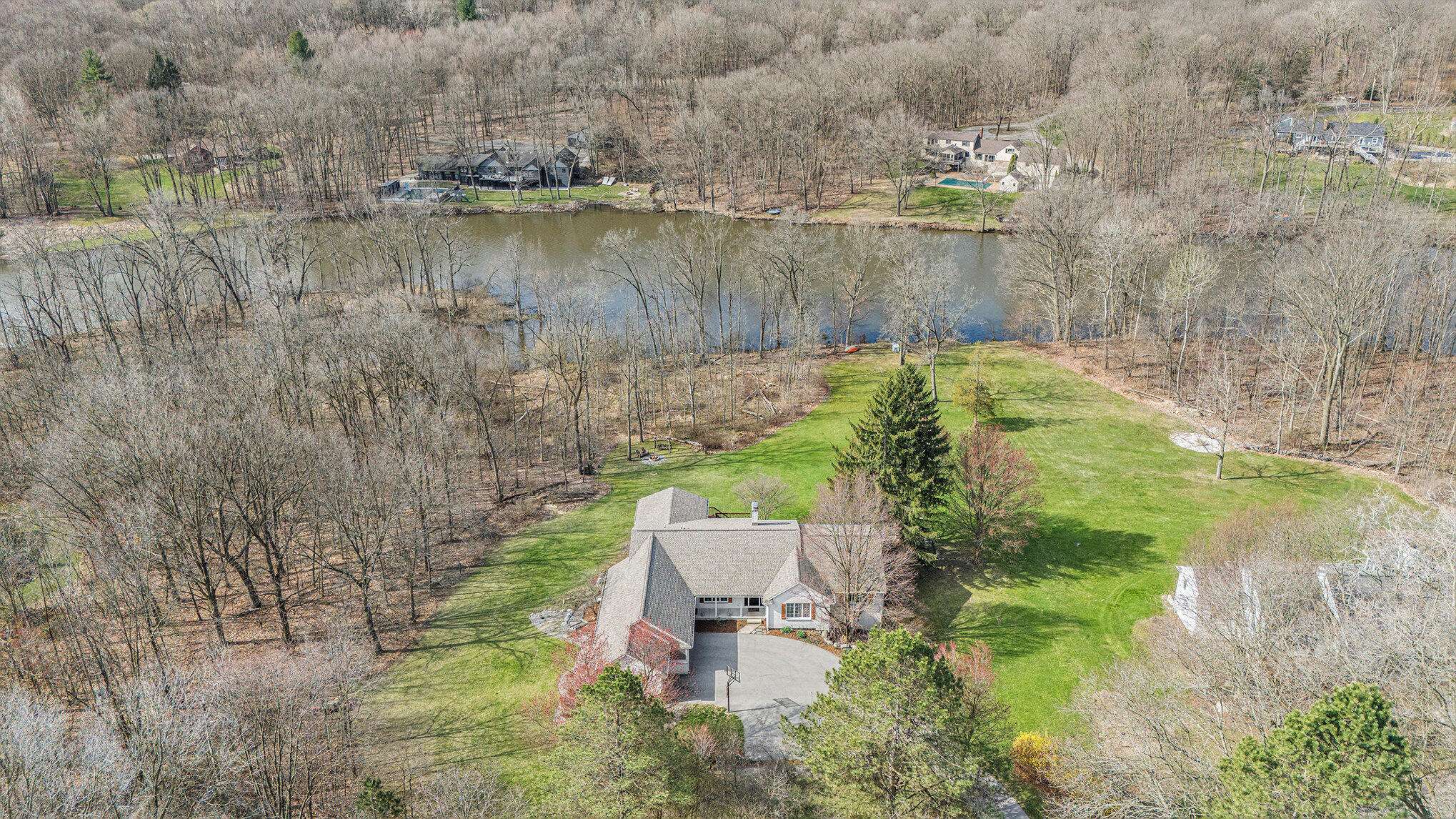 Alto, MI 49302,10159 E Rivershore SE Drive