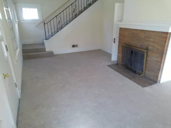 Jackson, MI 49203,802 Oakridge Drive