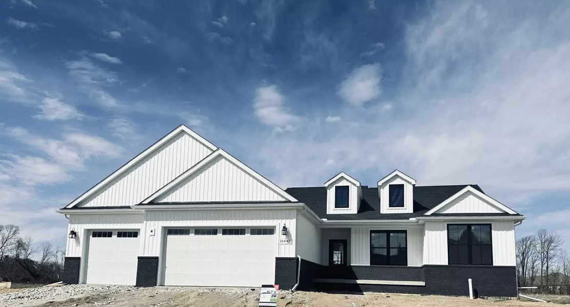 16442 Sleepy Hollow Drive, Fenton, MI 48430