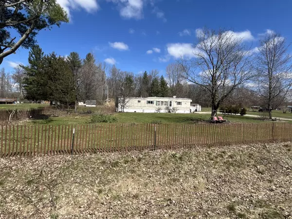 Grand Junction, MI 49056,55222 County Road 380