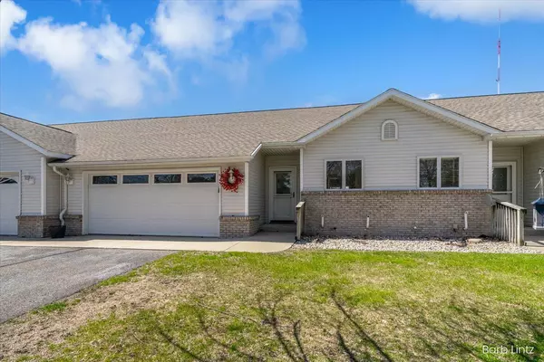 1598 Parker Drive #26, Wayland, MI 49348