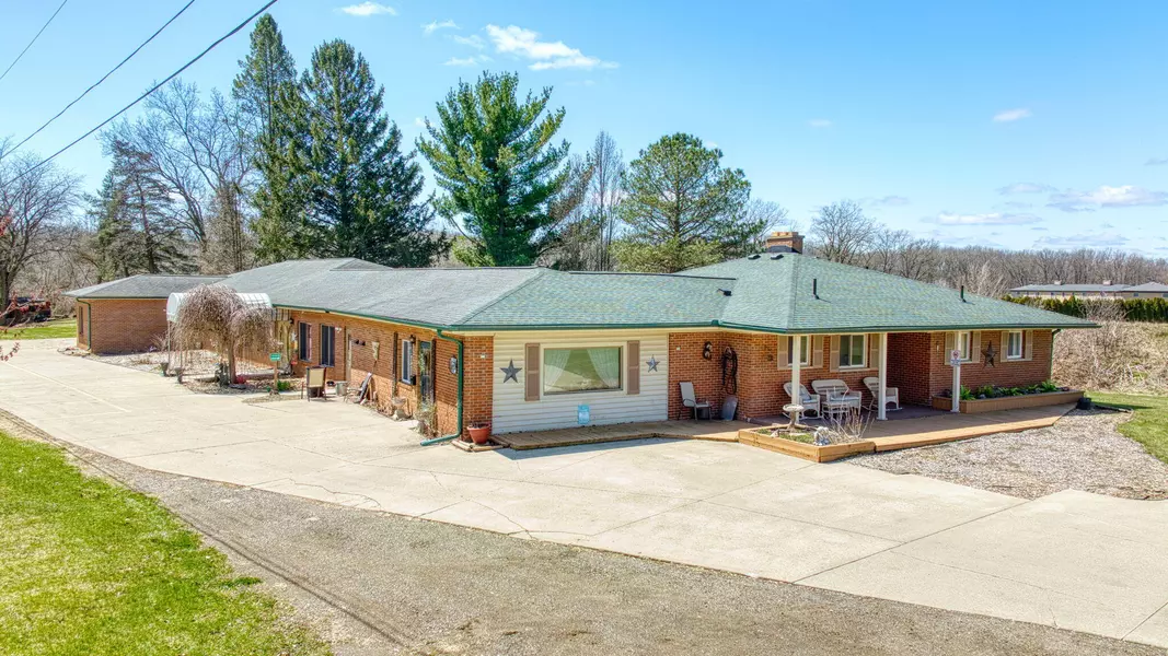 5585 Brooklyn Road, Jackson, MI 49201