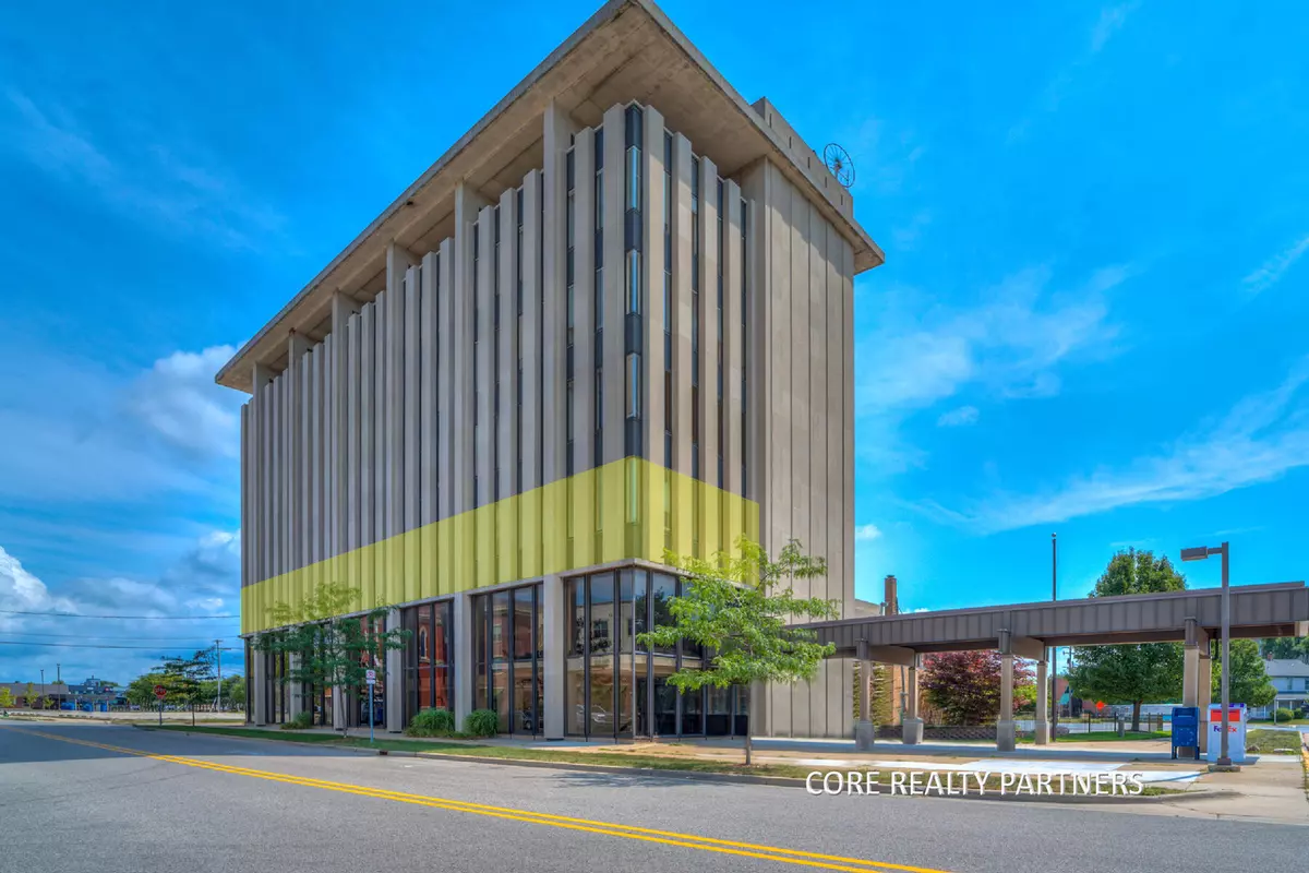 Muskegon, MI 49440,221 W Webster Avenue #309