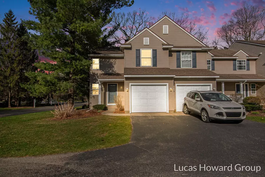 4660 Eastern SE Avenue ##5, Kentwood, MI 49508