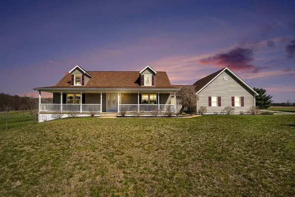 61651 County Line Road, Three Rivers, MI 49093