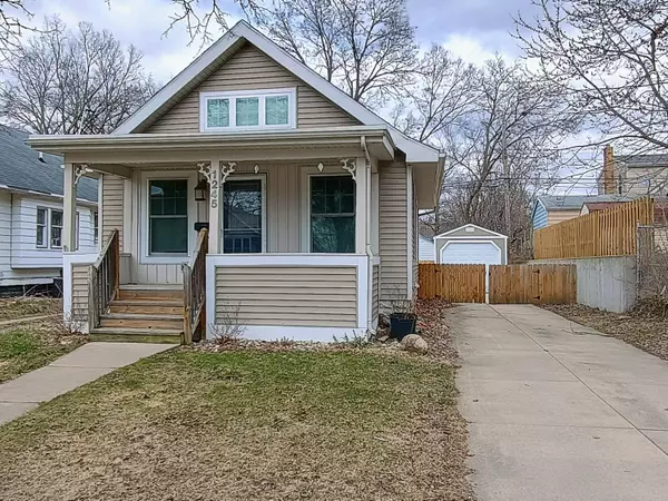 1245 Parkview Street, Lansing, MI 48912