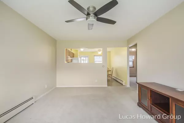 Kentwood, MI 49548,728 Andover SE Street #48