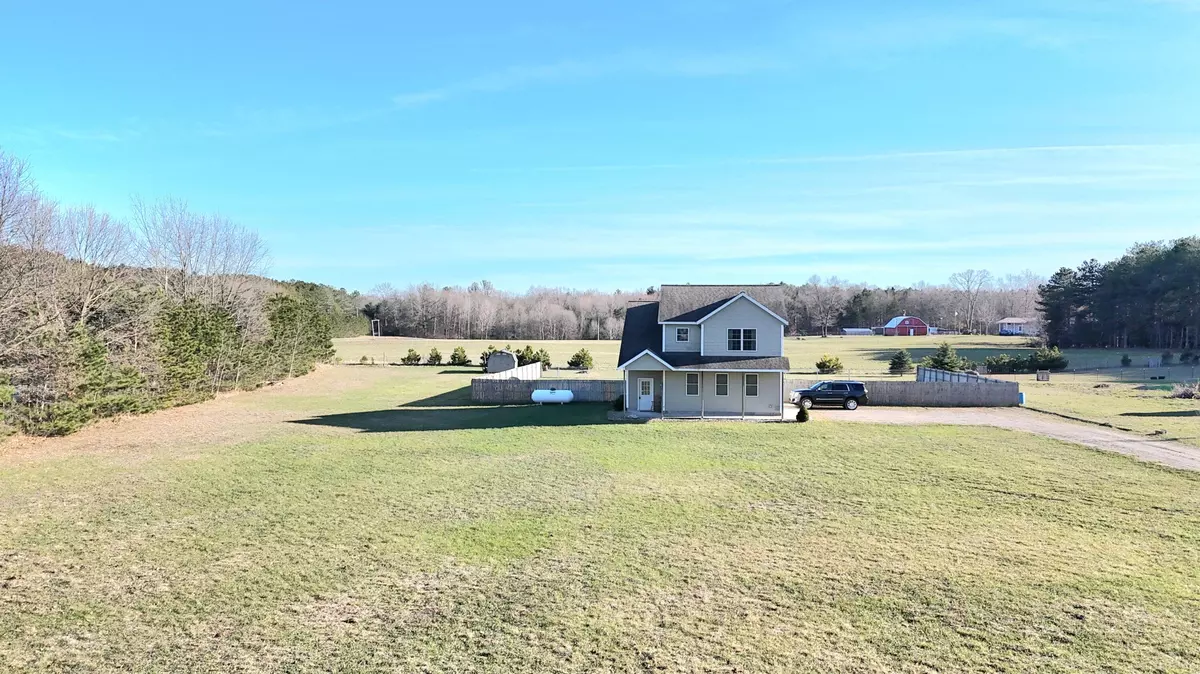 Mears, MI 49436,6039 W Morris Lake Road