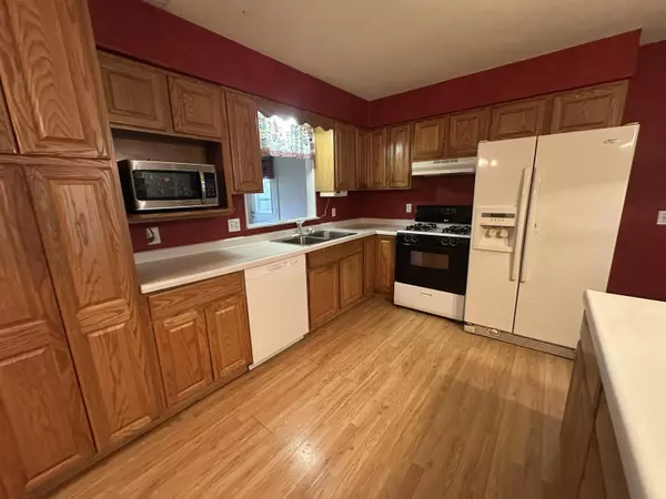 Hastings, MI 49058,2107 Maple Lane