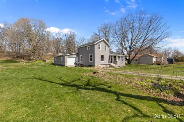 Muir, MI 48860,228 E Railroad Street