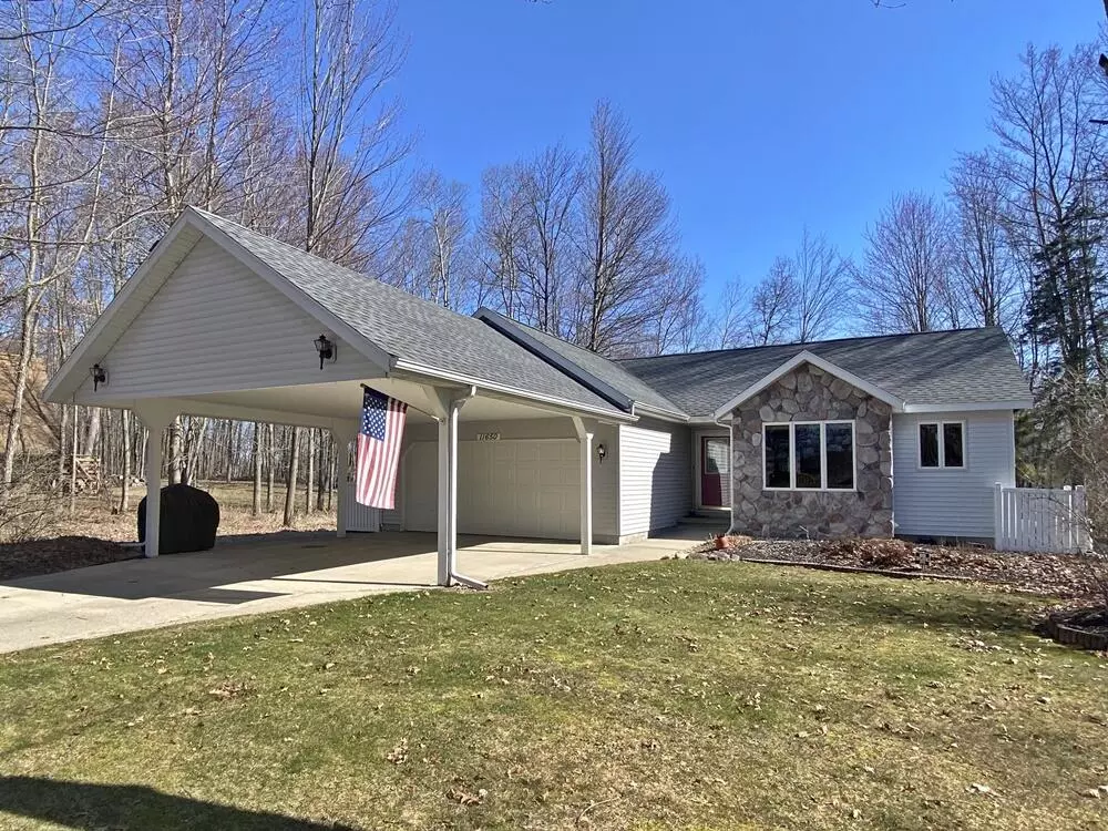 Canadian Lakes, MI 49346,11650 13th Street