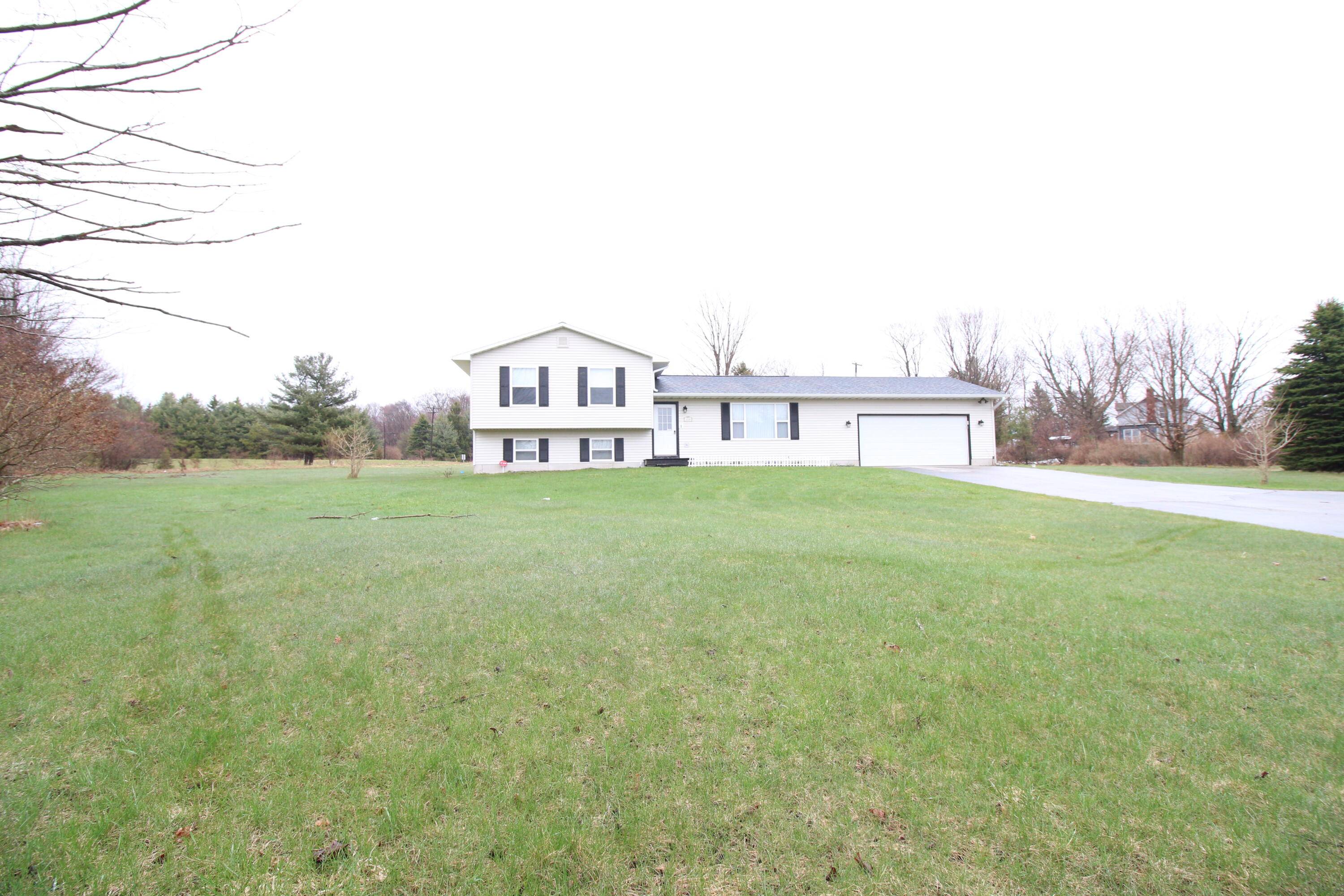 1154 Martin Drive, Frankfort, MI 49635