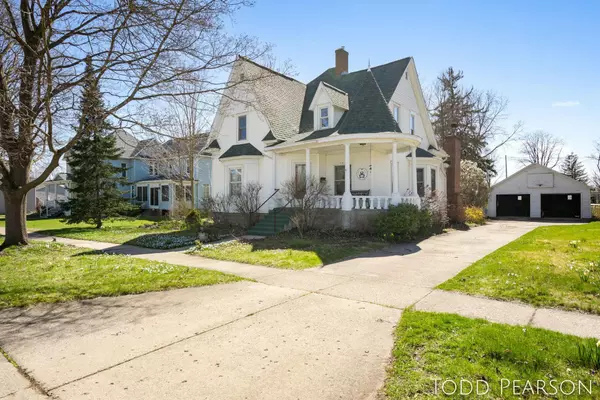 Lowell, MI 49331,414 Lincoln Lake SE Avenue