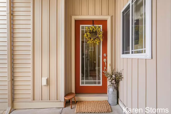 Hudsonville, MI 49426,2914 Stoney Creek Court #106