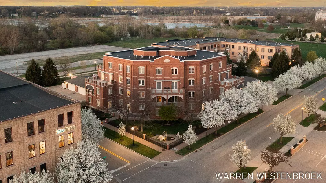 141 Central Avenue #110, Holland, MI 49423