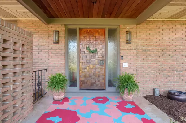 Kalamazoo, MI 49008,4344 Roxbury Lane