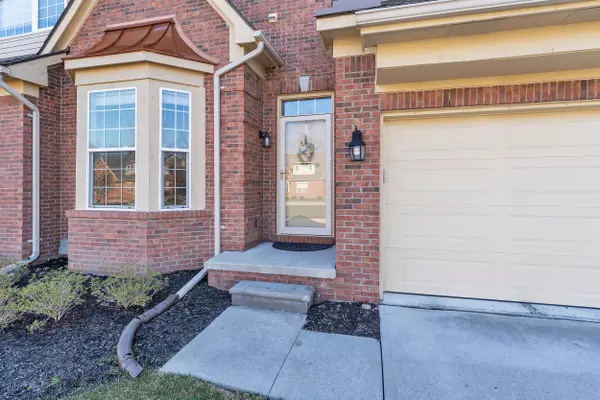 Canton, MI 48188,4425 Brookstone Circle